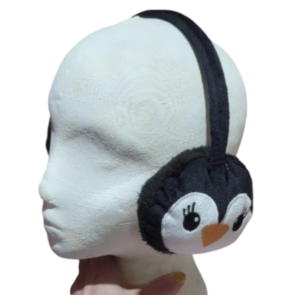 Black Penguin Plush Earmuffs – Cozy Winter Wear 🐧❄️